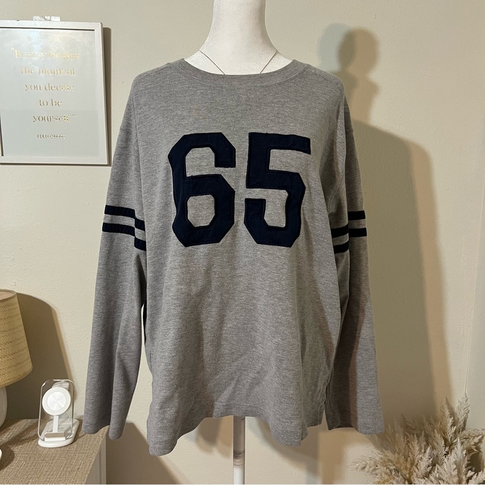 Bailey’s point crewneck